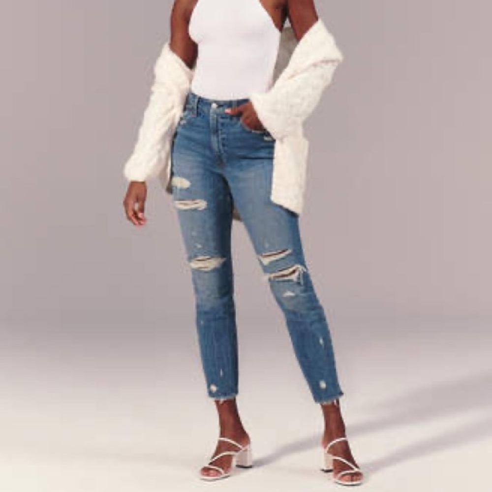 Abercrombie Curve Love High Rise Mom Jeans